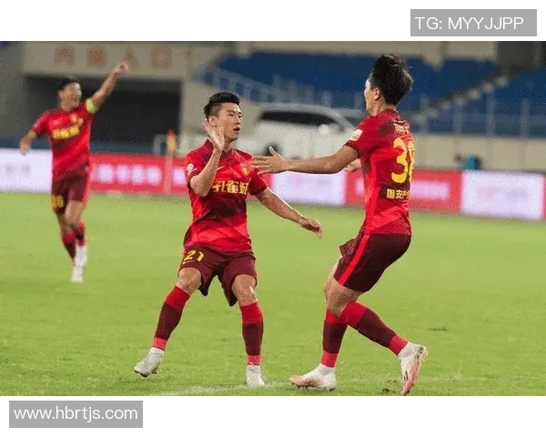 杭州足球队以50分领跑大师赛积分榜展现强劲实力