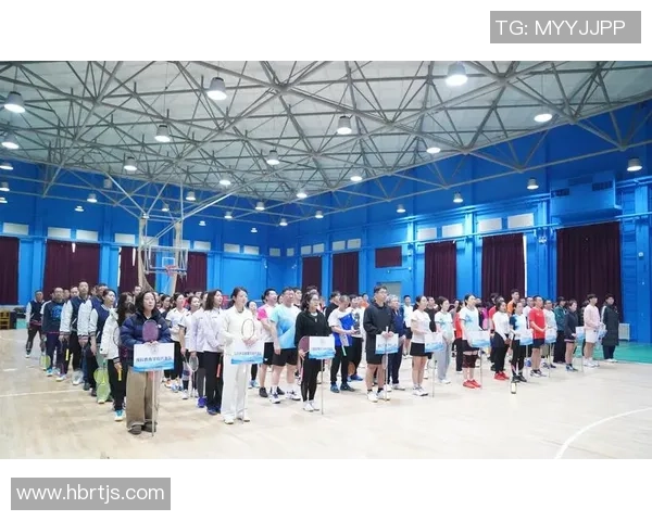 西安羽毛球队荣登全国团队协作排行榜第二名展现卓越实力与团队精神 西安羽毛球队荣登全国团队协作排行榜第二名展现卓越实力与团队精神